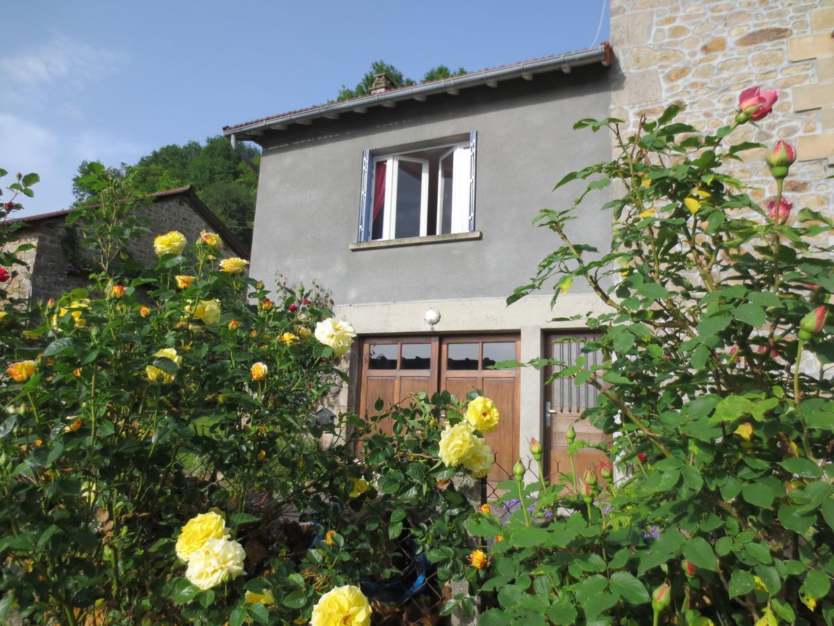 Formidable B&B Saint-Julien-le-Petit Екстериор снимка